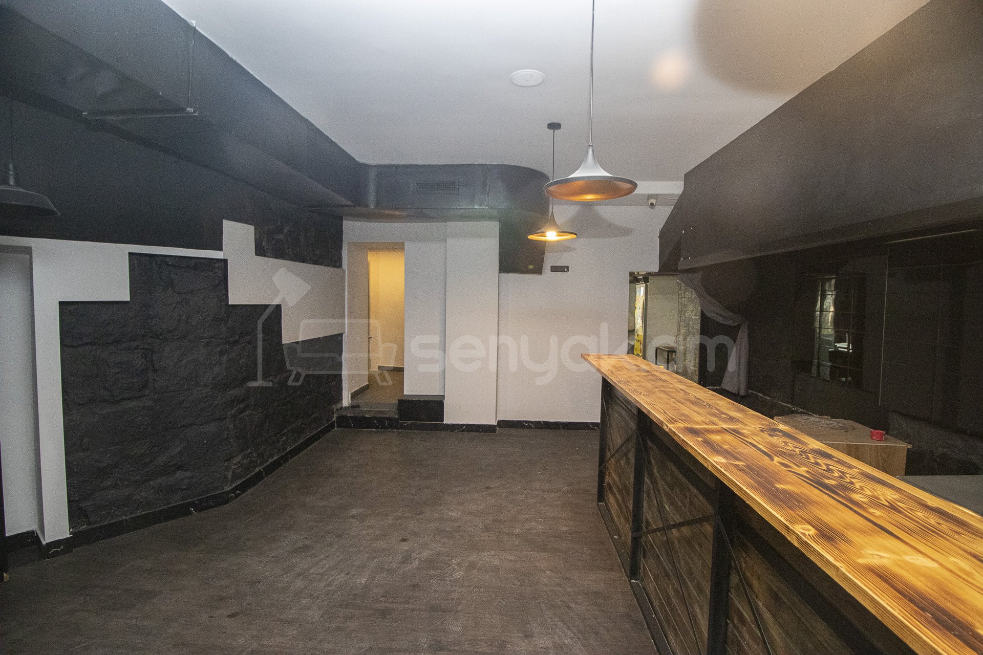 Սպասարկման Տարածք, 200քմ, Կապիտալ Վերանորոգված