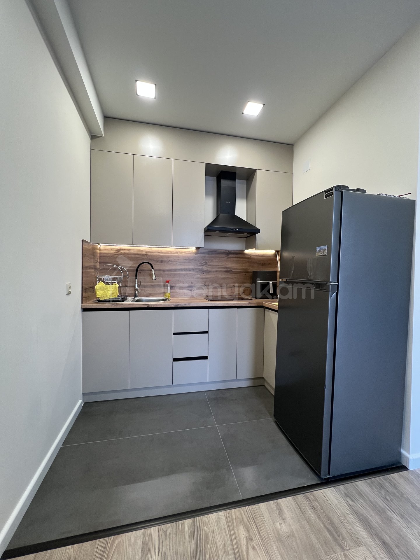 1 Սենյականոց Բնակարան Նորակառույցում, 39քմ, 3/4 հարկ, Կապիտալ Վերանորոգված