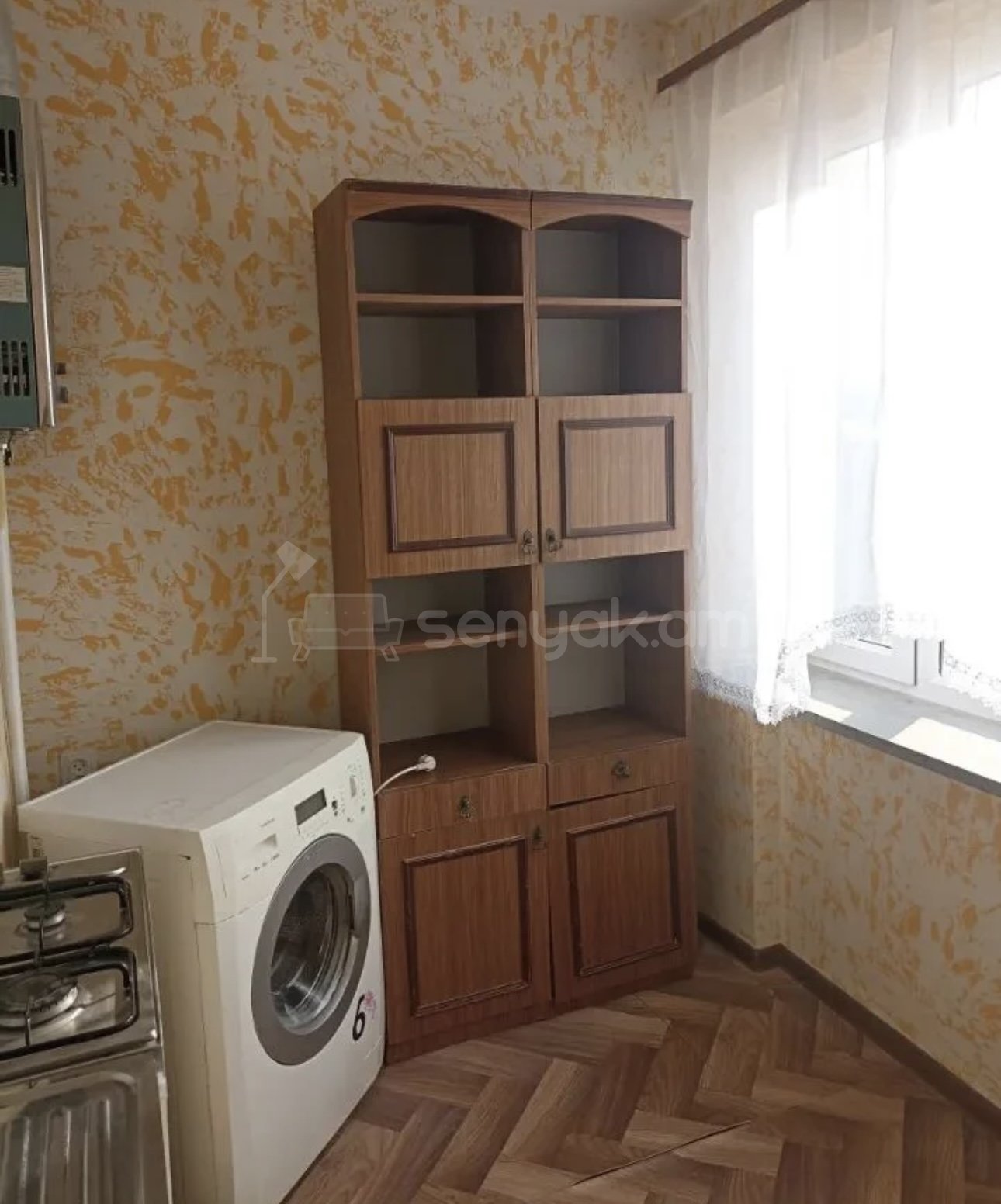 2 Սենյականոց Բնակարան Քարե Շենքում, 63քմ, 4/5 հարկ, Կապիտալ Վերանորոգված, Կահավորված