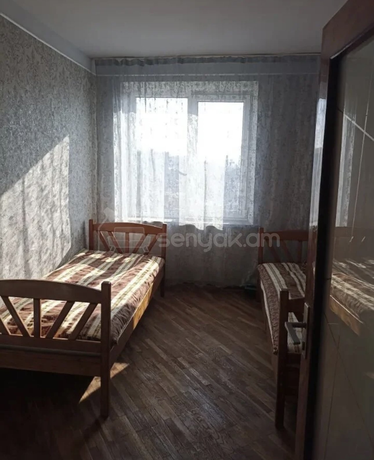 2 Սենյականոց Բնակարան Քարե Շենքում, 63քմ, 4/5 հարկ, Կապիտալ Վերանորոգված, Կահավորված