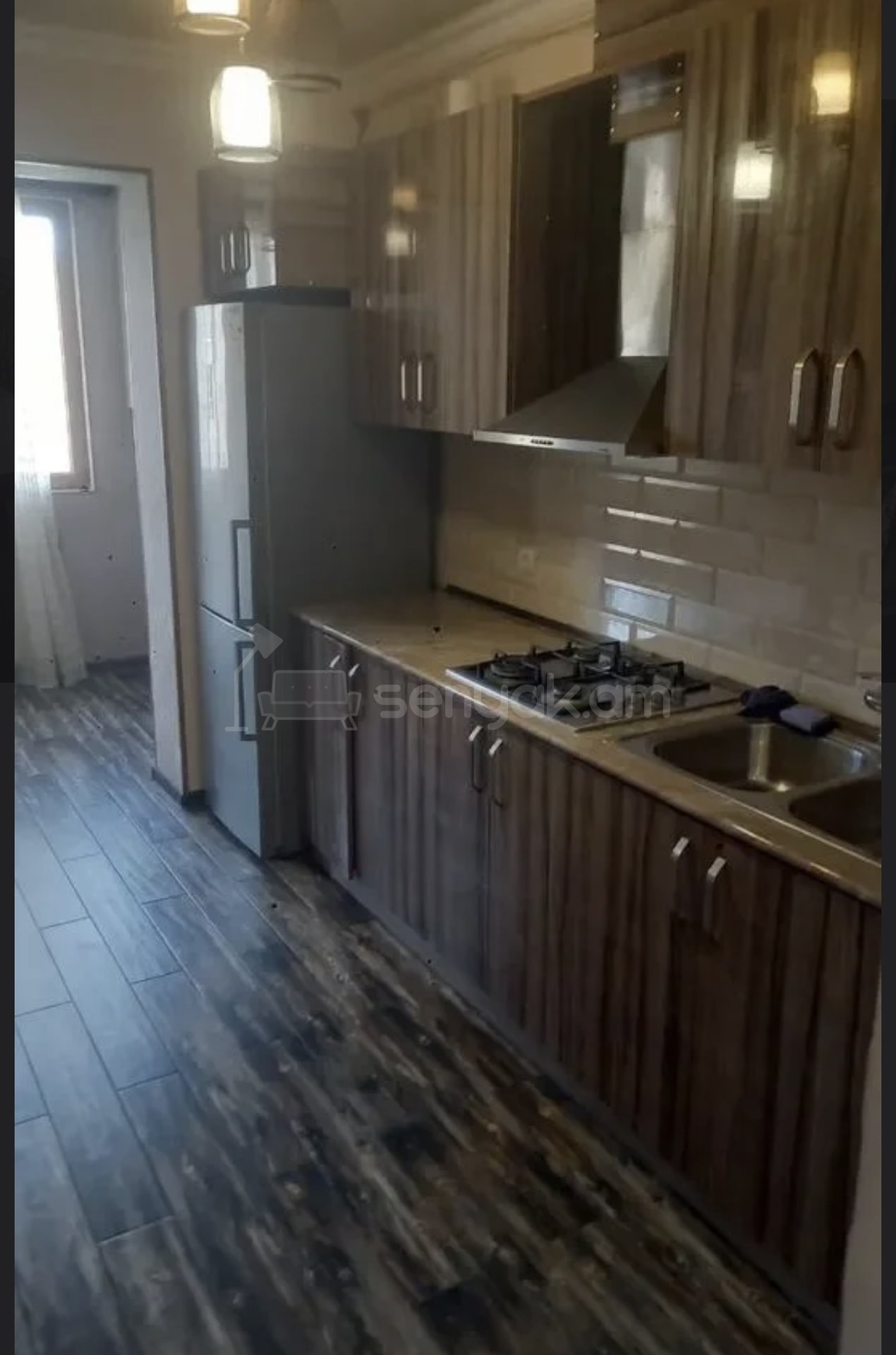 3 Սենյականոց Բնակարան, 80քմ, 6/9 հարկ, Դիզայներական Վերանորոգված, Կահավորված