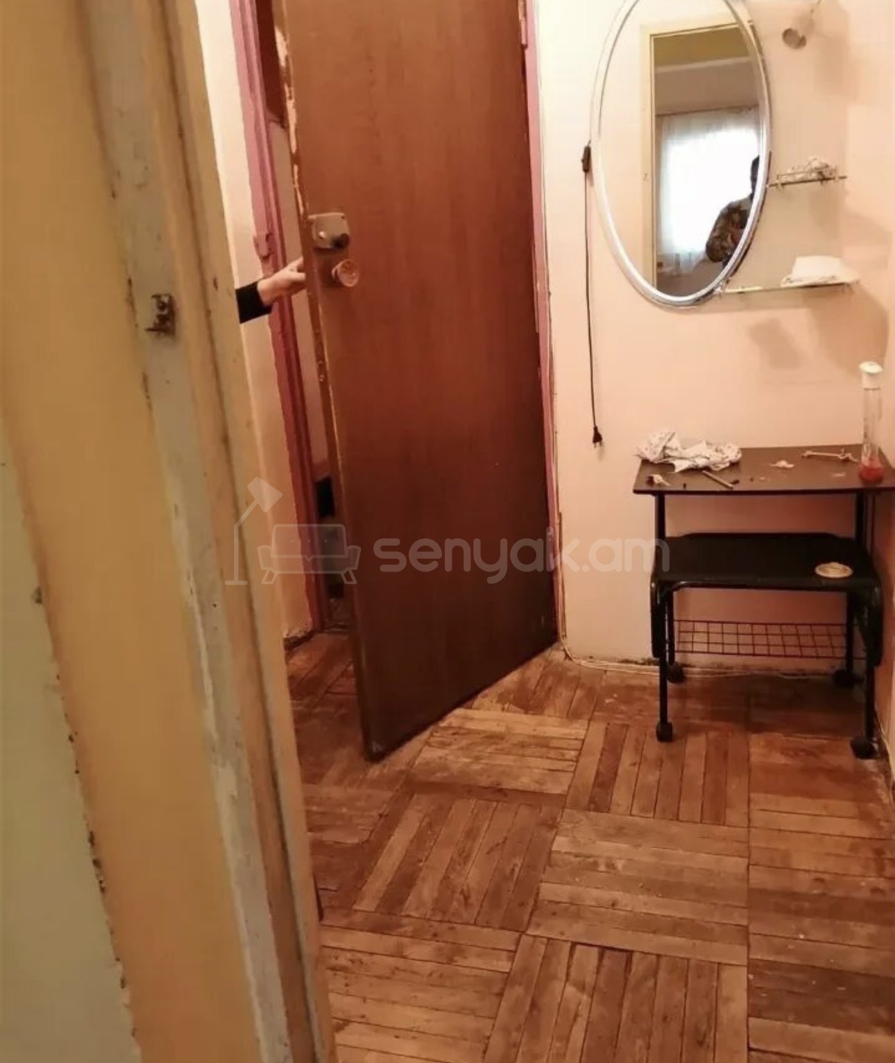 1 Սենյականոց Բնակարան, 57քմ, 6/9 հարկ, Կոսմետիկ Վերանորոգված, Մասամբ Կահավորված