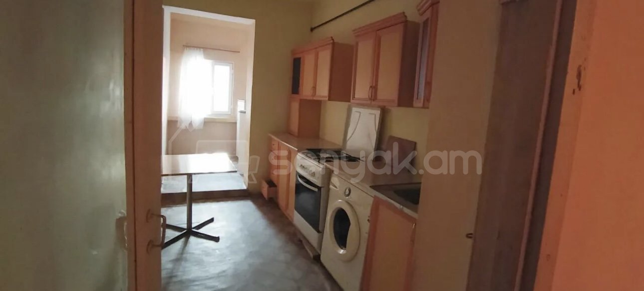 1 Սենյականոց Բնակարան, 57քմ, 6/9 հարկ, Կոսմետիկ Վերանորոգված, Մասամբ Կահավորված