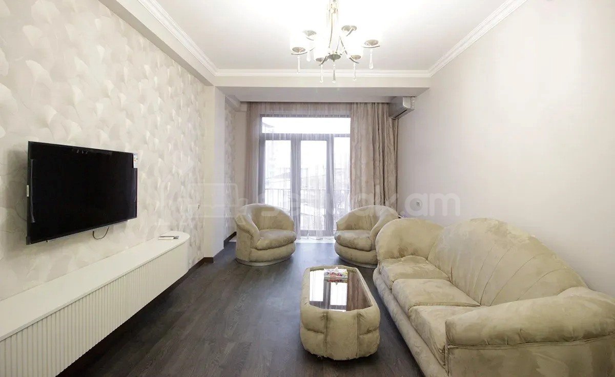 2 Սենյականոց Բնակարան, 61քմ, 3/8 հարկ, Կապիտալ Վերանորոգված, Կահավորված, Արևկող