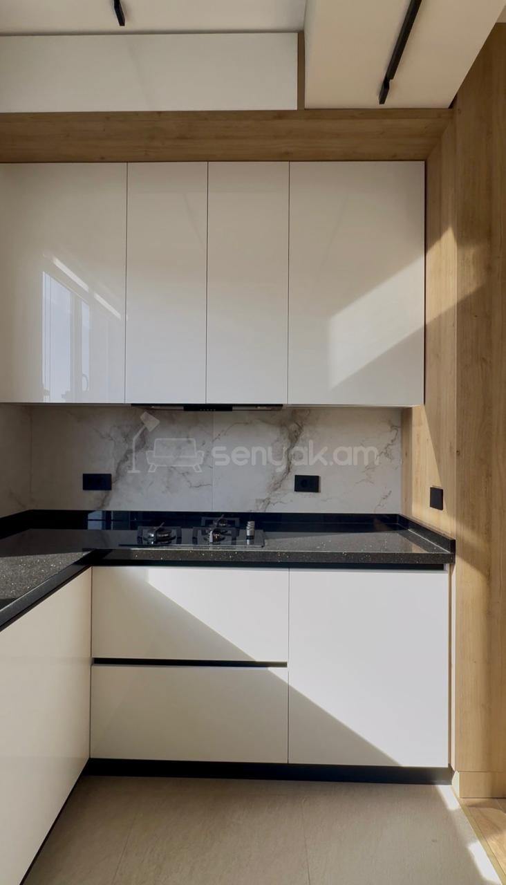 4 Սենյականոց Բնակարան Նորակառույցում, 96քմ, 10/18 հարկ, Դիզայներական Վերանորոգված, Կահավորված, Արևկող