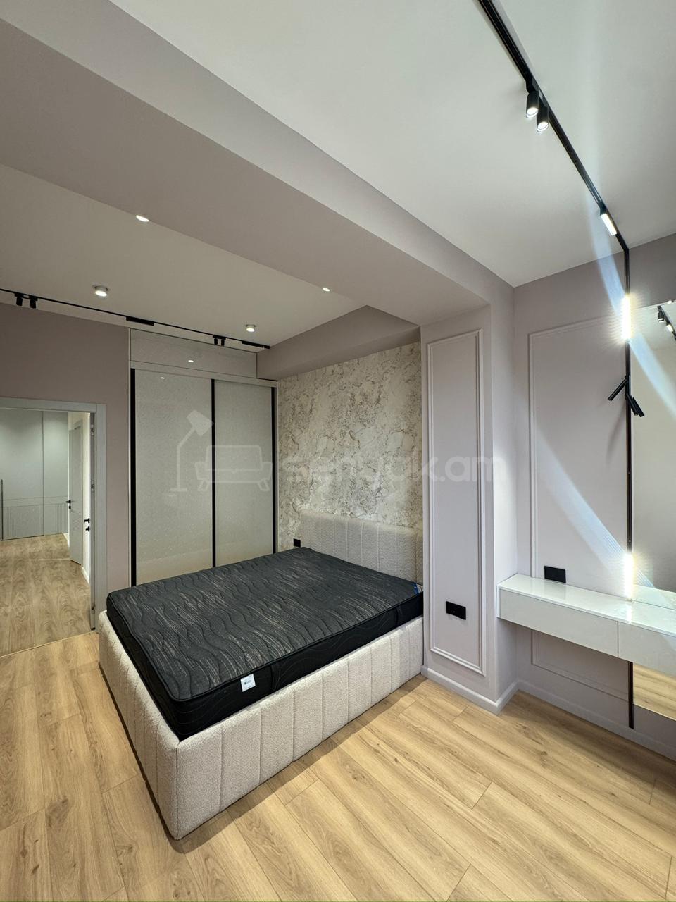 4 Սենյականոց Բնակարան Նորակառույցում, 96քմ, 10/18 հարկ, Դիզայներական Վերանորոգված, Կահավորված, Արևկող