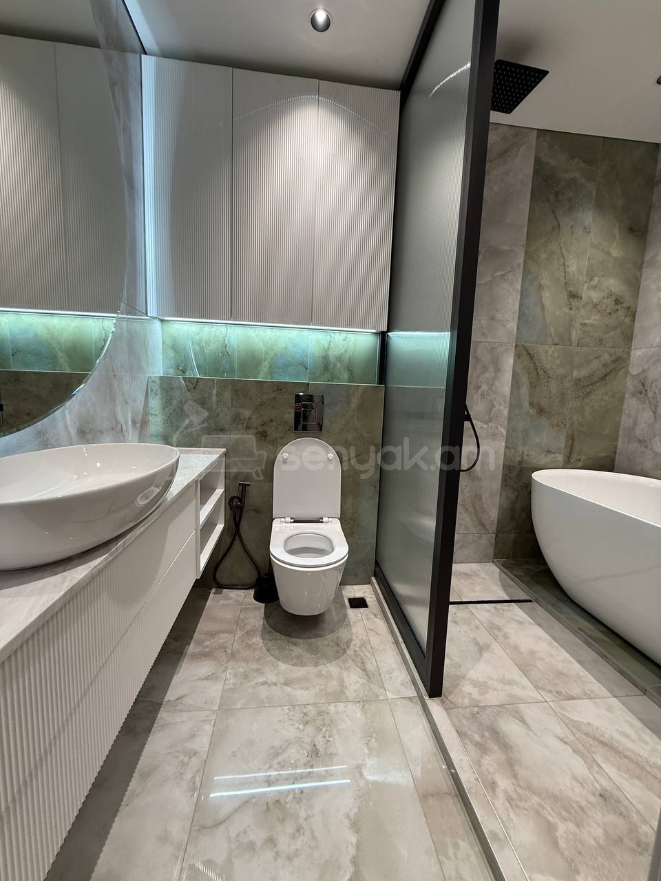 4 Սենյականոց Բնակարան Նորակառույցում, 96քմ, 10/18 հարկ, Դիզայներական Վերանորոգված, Կահավորված, Արևկող