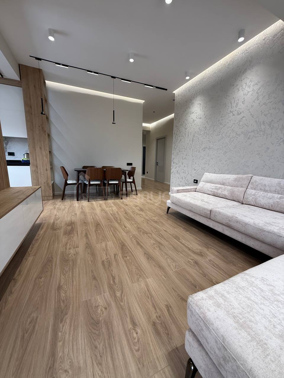 4 Սենյականոց Բնակարան Նորակառույցում, 96քմ, 10/18 հարկ, Դիզայներական Վերանորոգված, Կահավորված, Արևկող