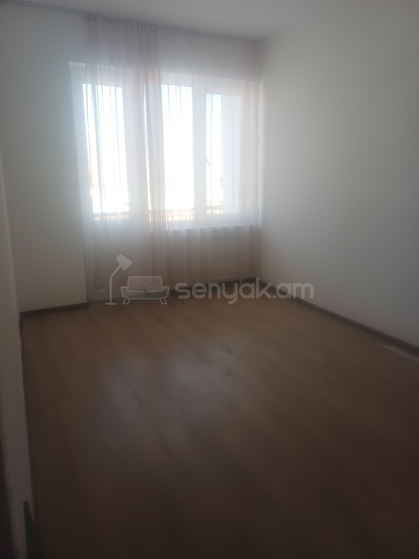 3 Սենյականոց Բնակարան Քարե Շենքում, 85քմ, 5/5 հարկ, Դիզայներական Վերանորոգված, Արևկող