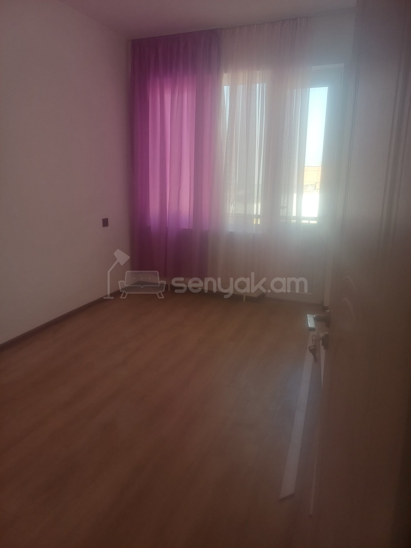 3 Սենյականոց Բնակարան Քարե Շենքում, 85քմ, 5/5 հարկ, Դիզայներական Վերանորոգված, Արևկող