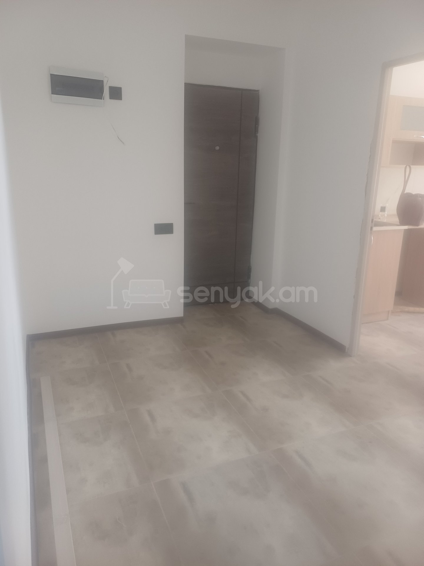 3 Սենյականոց Բնակարան Քարե Շենքում, 85քմ, 5/5 հարկ, Դիզայներական Վերանորոգված, Արևկող