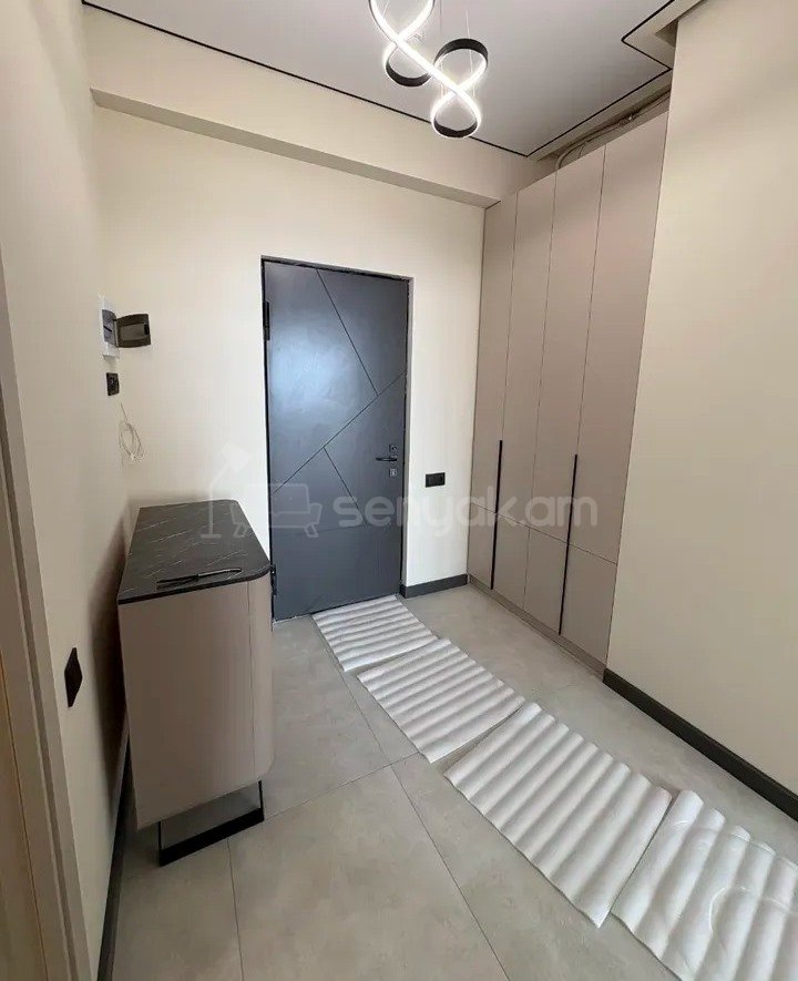 2 Սենյականոց Բնակարան Նորակառույցում, 55քմ, 7/14 հարկ, Կապիտալ Վերանորոգված