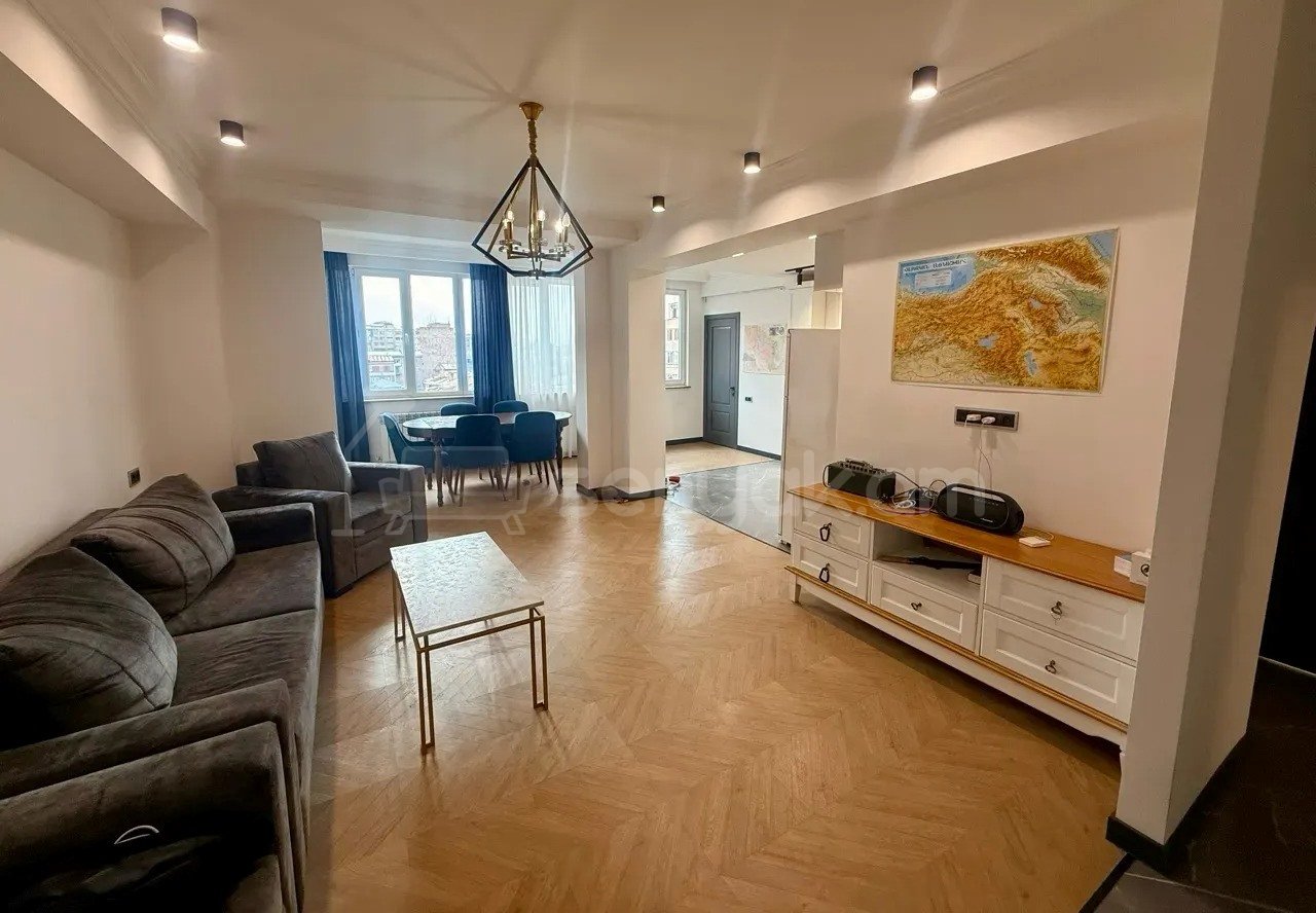 2 Սենյականոց Բնակարան, 74քմ, 7/9 հարկ, Կապիտալ Վերանորոգված