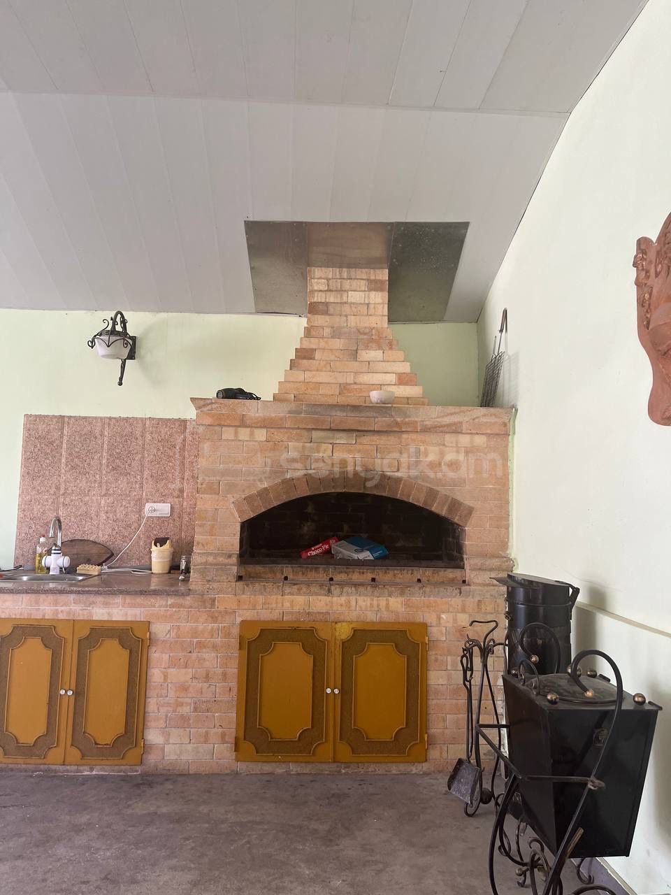 5 Սենյականոց Սեփական Տուն, 150քմ, Նորմալ Վիճակում, Ավտոտնակով