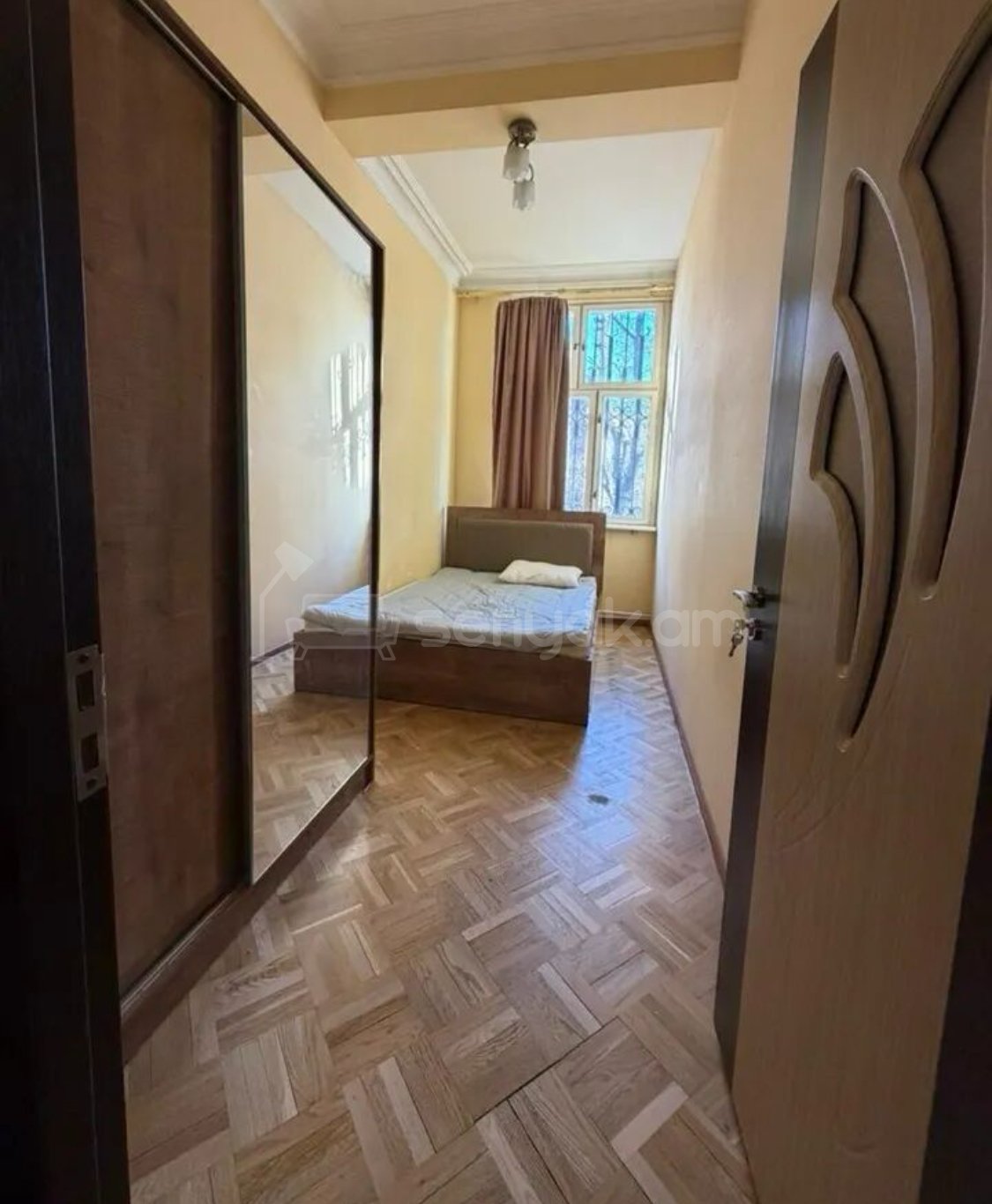 3 Սենյականոց Բնակարան Քարե Շենքում, 60քմ, 1/5 հարկ, Կապիտալ Վերանորոգված, Կահավորված