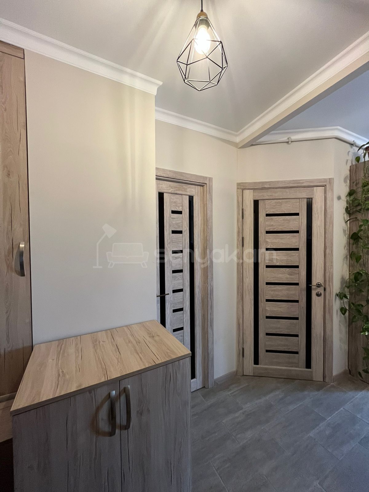 2 Սենյականոց Բնակարան, 35քմ, 12/16 հարկ, Կապիտալ Վերանորոգված, Կահավորված, Արևկող