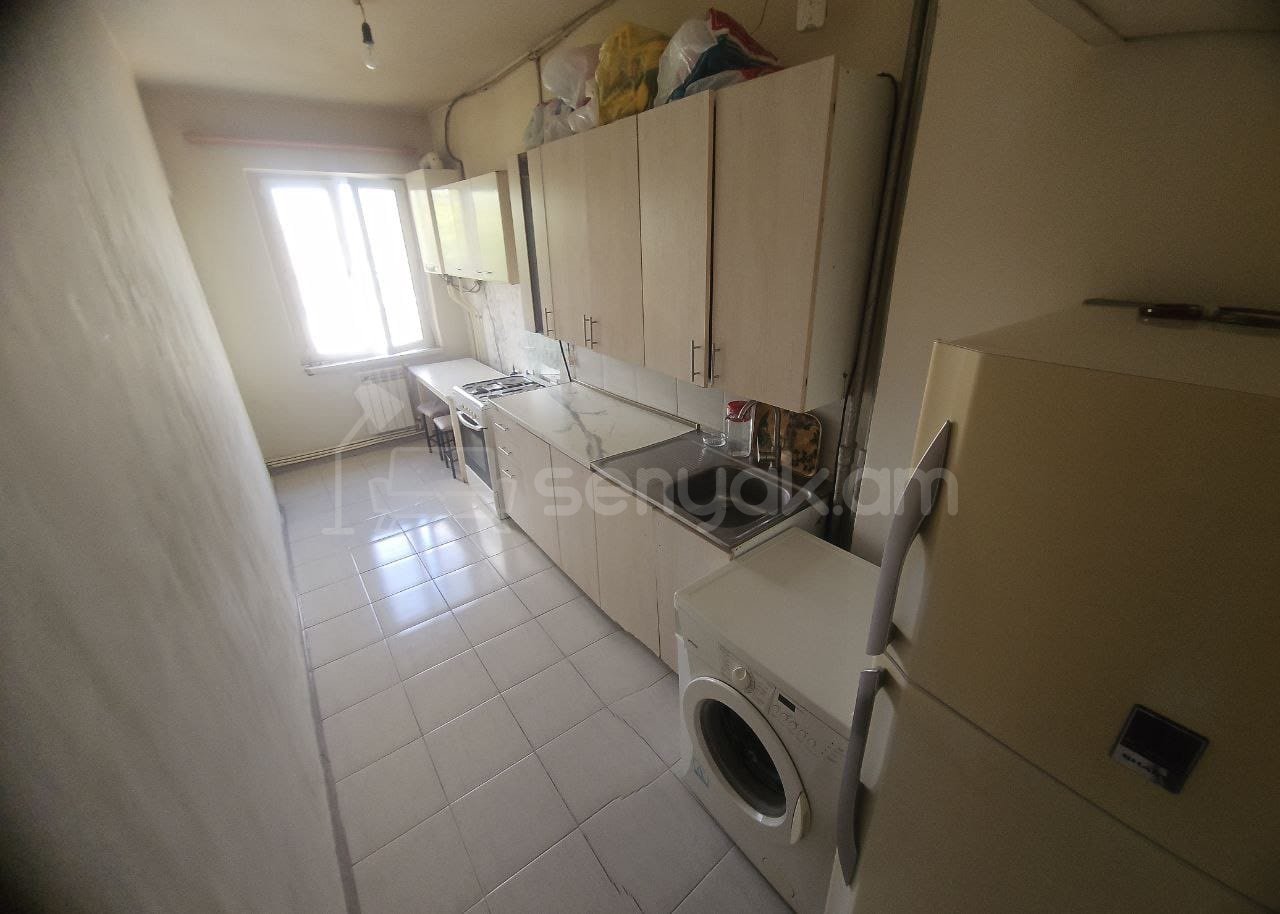 3 Սենյականոց Բնակարան, 76քմ, 3/9 հարկ, Նորմալ Վիճակում