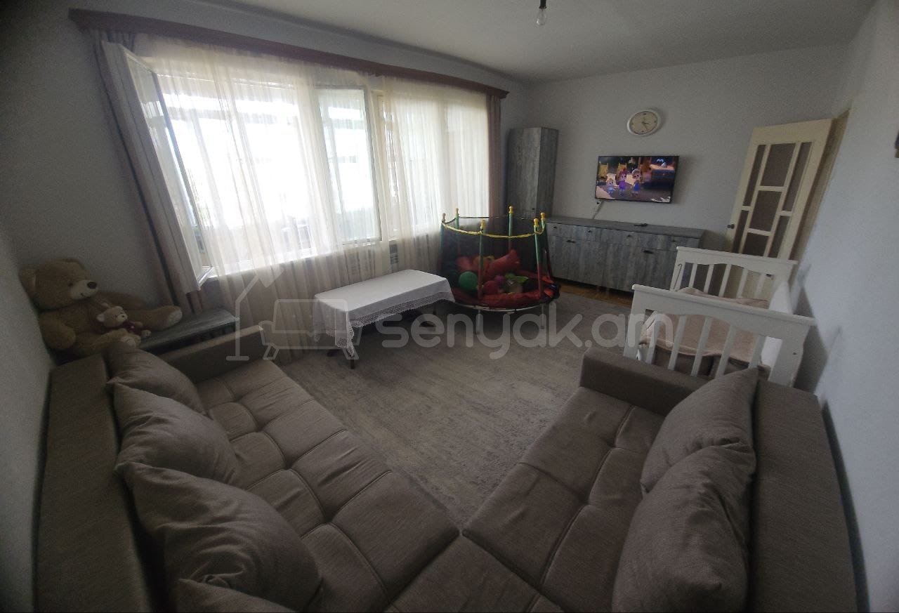 3 Սենյականոց Բնակարան, 76քմ, 3/9 հարկ, Նորմալ Վիճակում