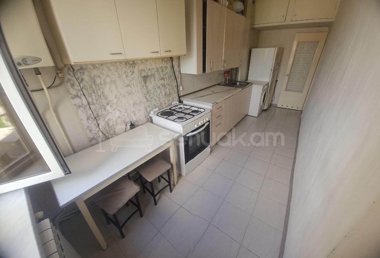 3 Սենյականոց Բնակարան, 76քմ, 3/9 հարկ, Նորմալ Վիճակում