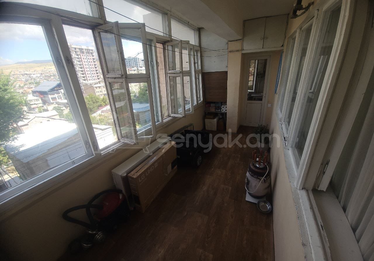 3 Սենյականոց Բնակարան, 76քմ, 3/9 հարկ, Նորմալ Վիճակում