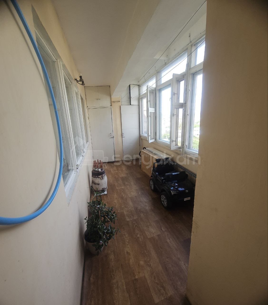 3 Սենյականոց Բնակարան, 76քմ, 3/9 հարկ, Նորմալ Վիճակում