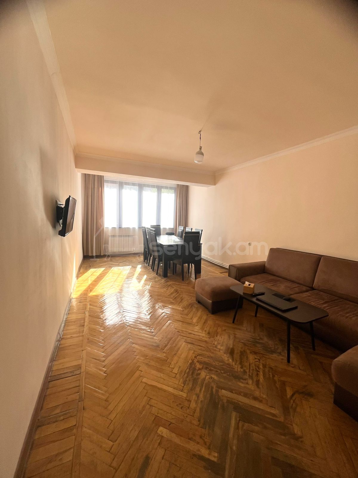 4 Սենյականոց Բնակարան Քարե Շենքում, 94քմ, 3/5 հարկ, Կոսմետիկ Վերանորոգված