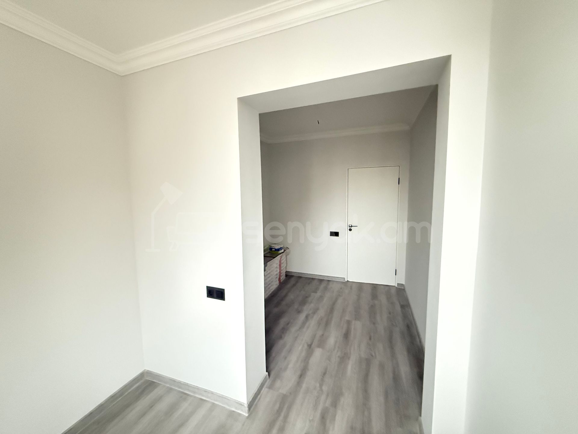 2 Սենյականոց Բնակարան, 36քմ, 8/9 հարկ, Կապիտալ Վերանորոգված