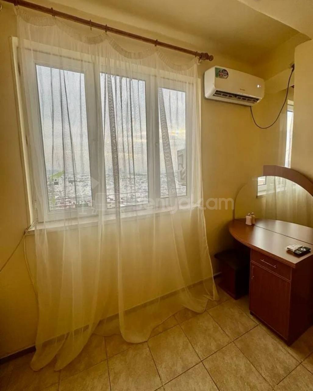 2 Սենյականոց Բնակարան, 49քմ, 7/10 հարկ, Նորմալ Վիճակում, Կահավորված, Արևկող