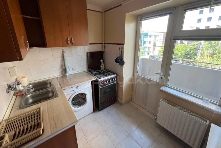 2 Սենյականոց Բնակարան Քարե Շենքում, 41քմ, 4/5 հարկ, Կոսմետիկ Վերանորոգված, Կահավորված, Արևկող