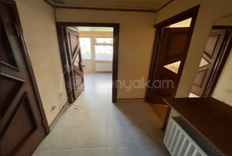 2 Սենյականոց Բնակարան Քարե Շենքում, 41քմ, 4/5 հարկ, Կոսմետիկ Վերանորոգված, Կահավորված, Արևկող