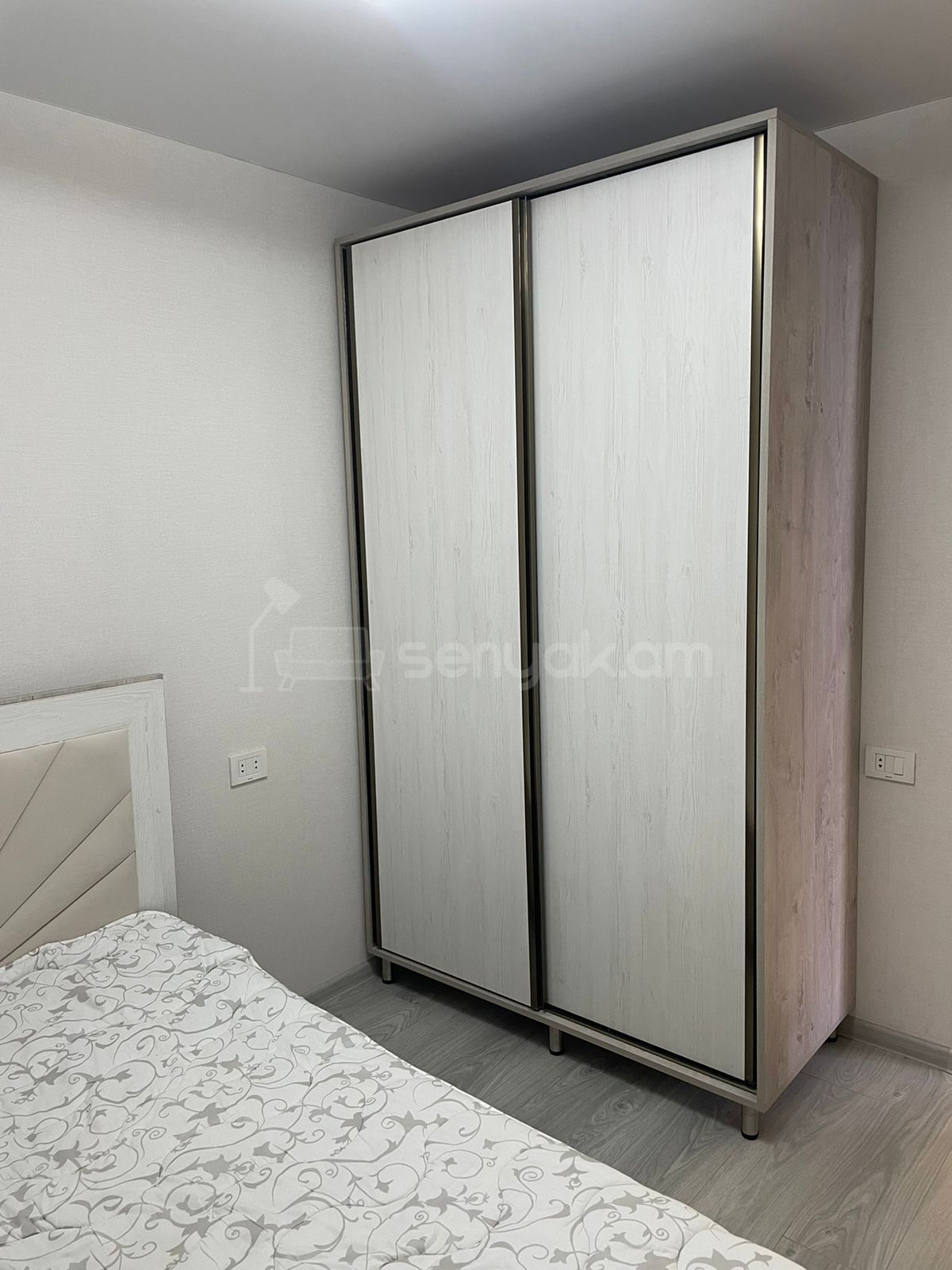 2 Սենյականոց Բնակարան Քարե Շենքում, 33քմ, 4/4 հարկ, Կապիտալ Վերանորոգված