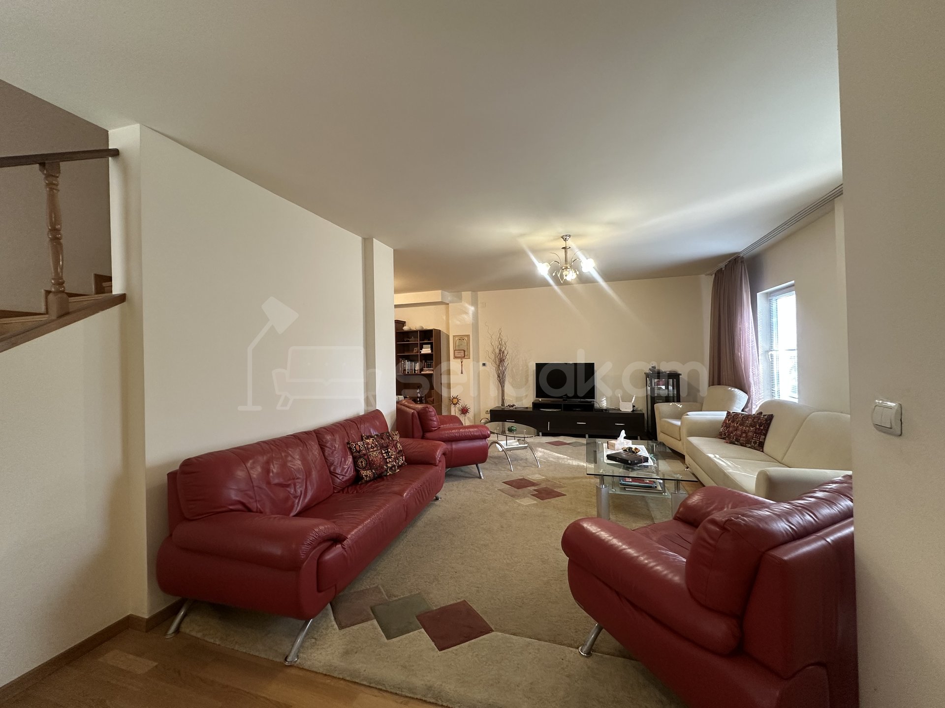 4 Սենյականոց Սեփական Տուն, 150քմ, Կապիտալ Վերանորոգված