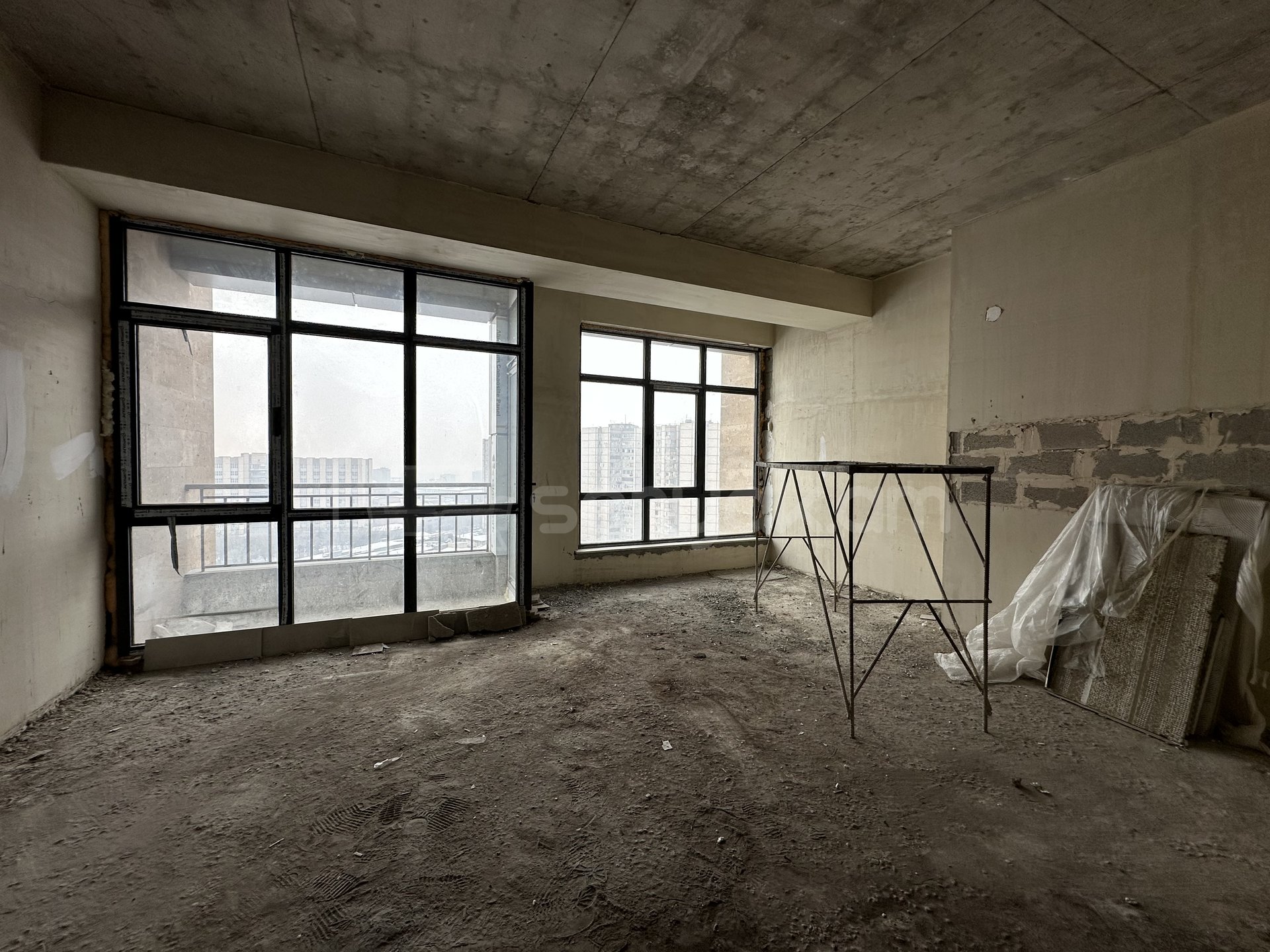 1 Սենյականոց Բնակարան Նորակառույցում, 42քմ, 11/15 հարկ, Զրոյական Վիճակում