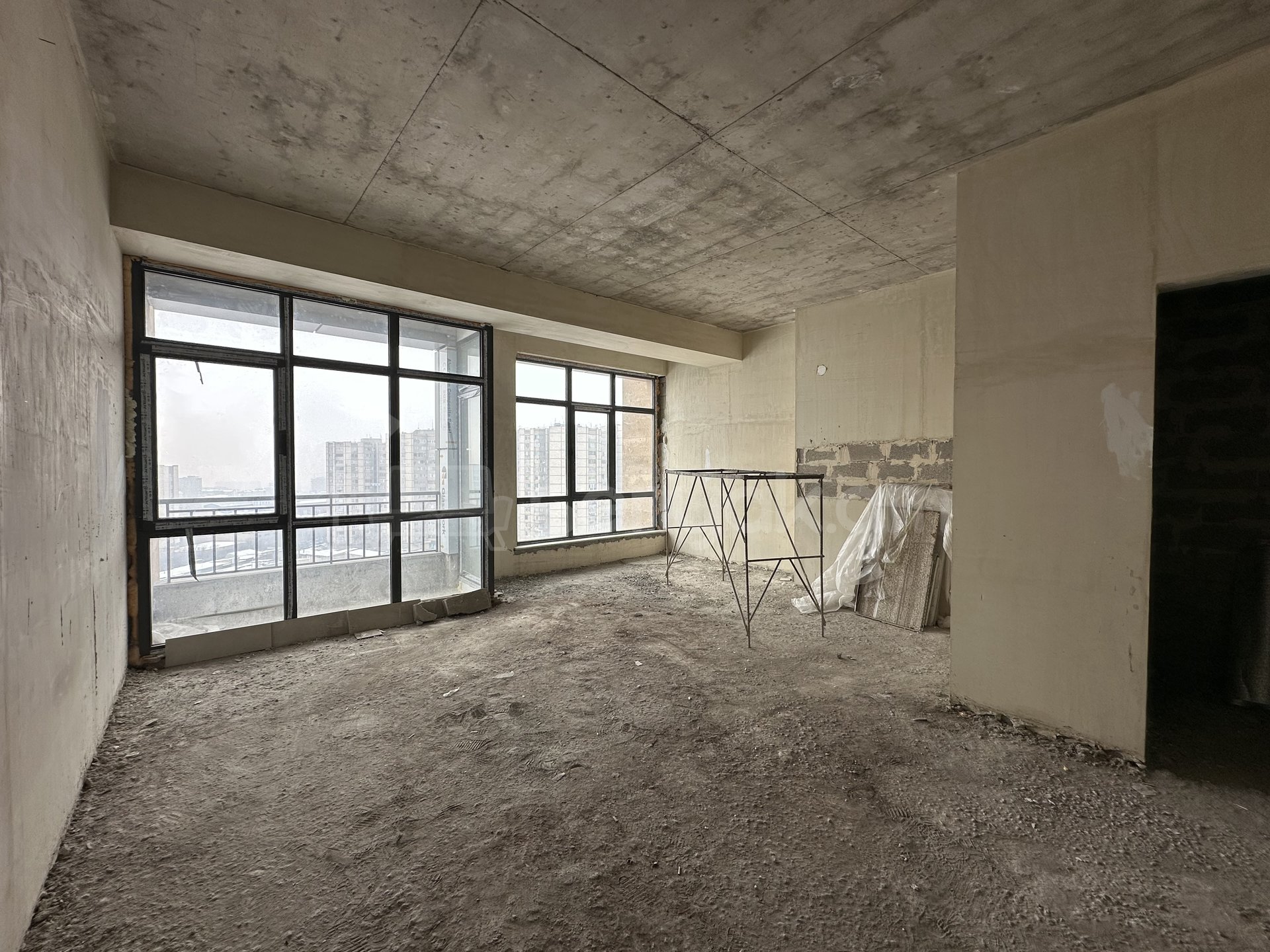 1 Սենյականոց Բնակարան Նորակառույցում, 42քմ, 11/15 հարկ, Զրոյական Վիճակում