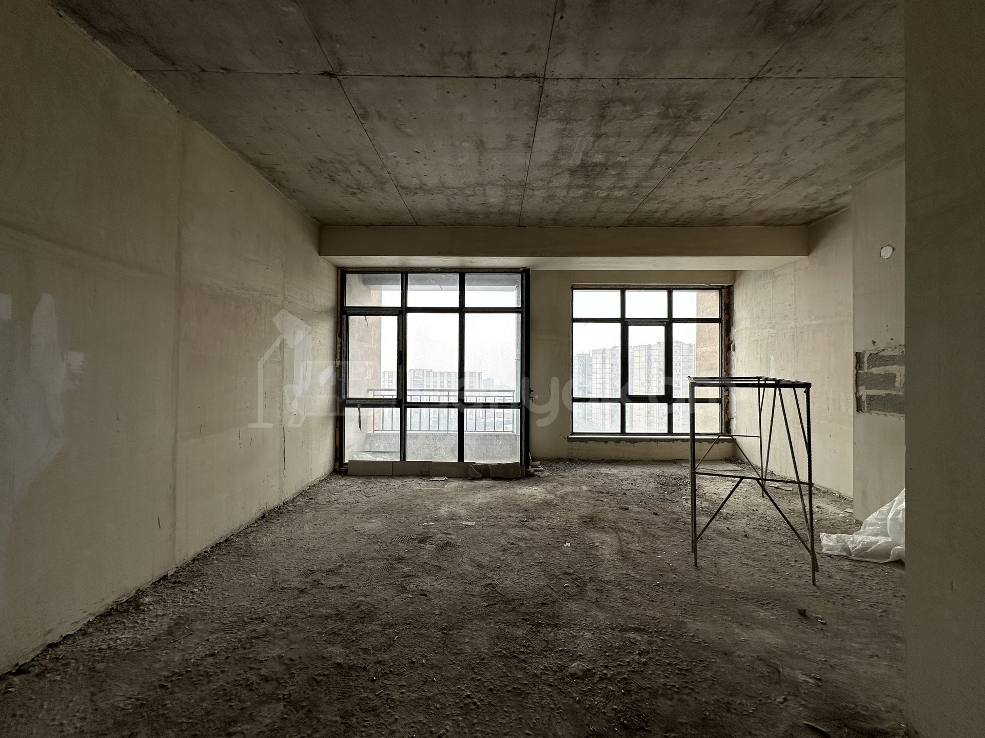 1 Սենյականոց Բնակարան Նորակառույցում, 42քմ, 11/15 հարկ, Զրոյական Վիճակում