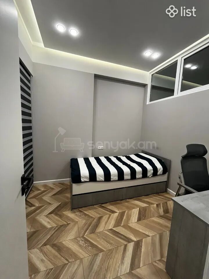 4 Սենյականոց Բնակարան, 90քմ, 4/13 հարկ, Կապիտալ Վերանորոգված