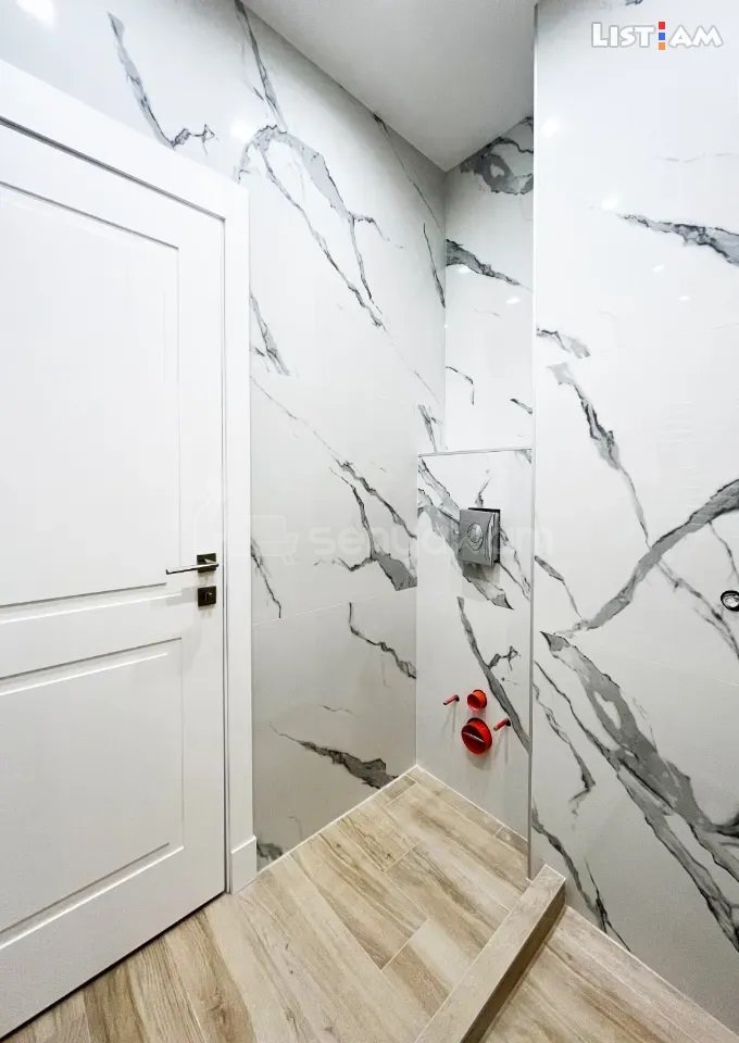 3 Սենյականոց Բնակարան, 110քմ, 10/18 հարկ, Կապիտալ Վերանորոգված