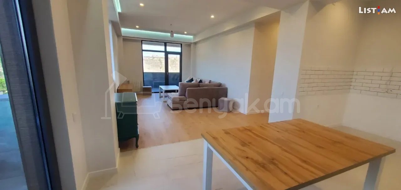 3 Սենյականոց Բնակարան, 110քմ, 10/18 հարկ, Կապիտալ Վերանորոգված