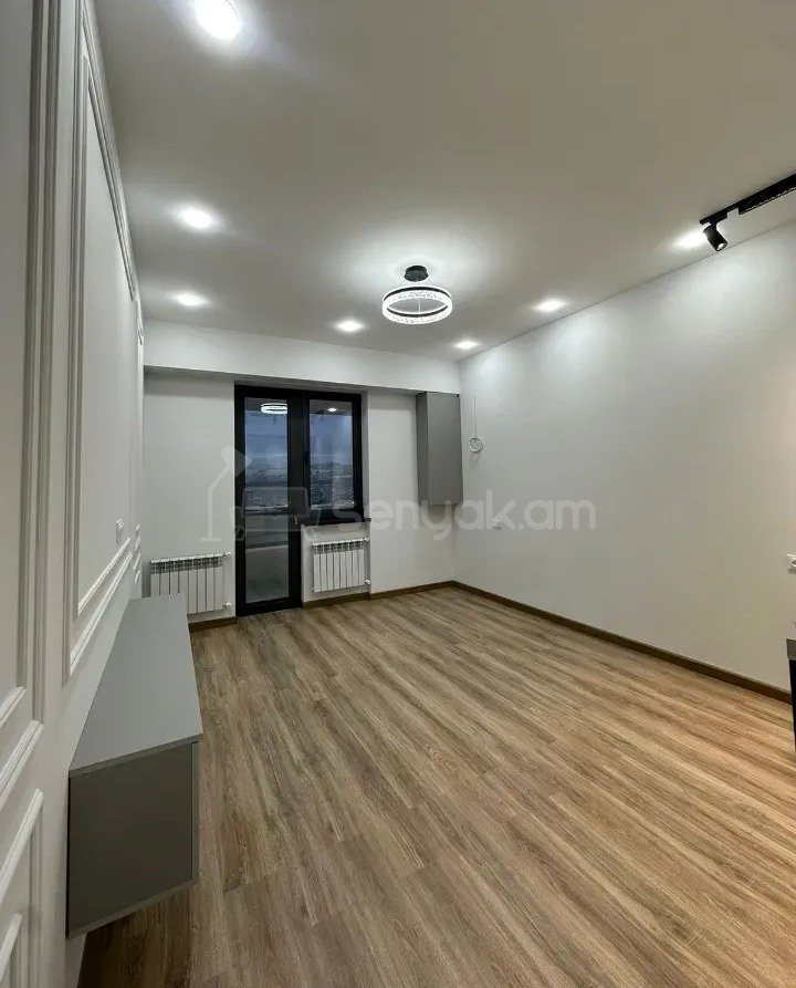 2 Սենյականոց Բնակարան Նորակառույցում, 51քմ, 18/18 հարկ, Կապիտալ Վերանորոգված