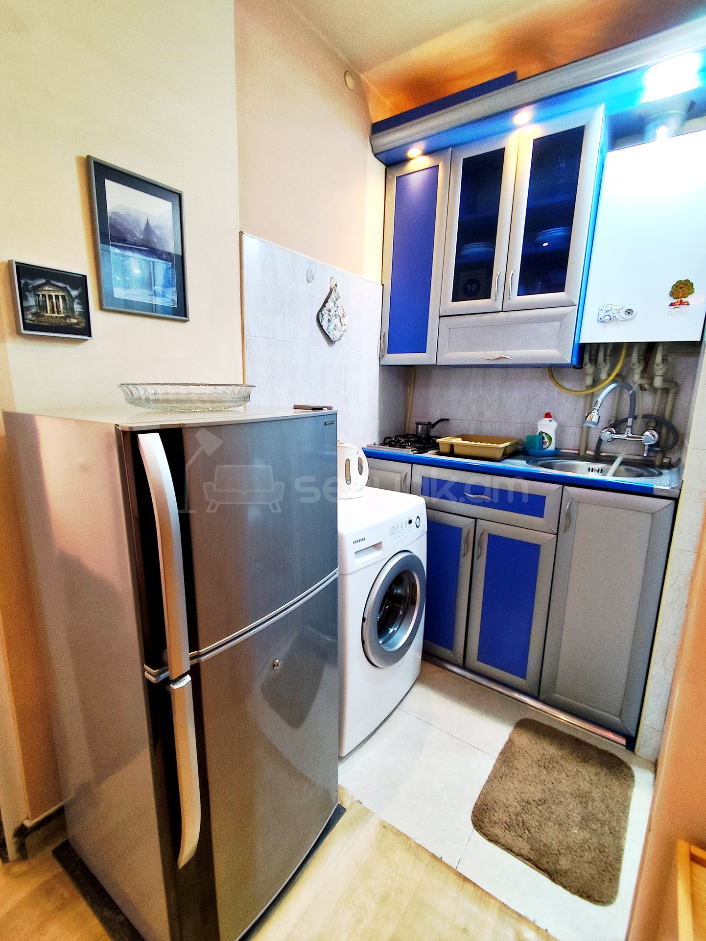 2 Սենյականոց Բնակարան Քարե Շենքում, 34քմ, 5/5 հարկ, Դիզայներական Վերանորոգված