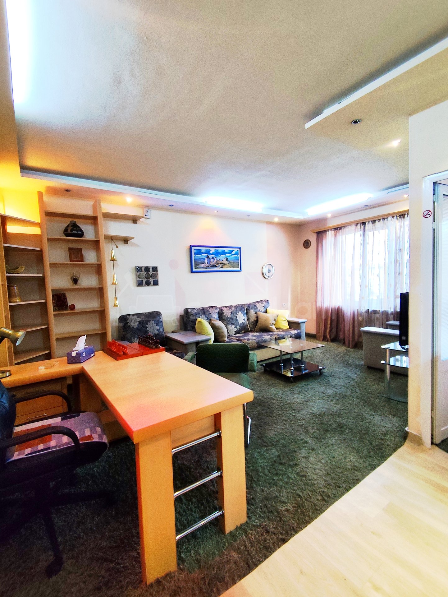 2 Սենյականոց Բնակարան Քարե Շենքում, 34քմ, 5/5 հարկ, Դիզայներական Վերանորոգված