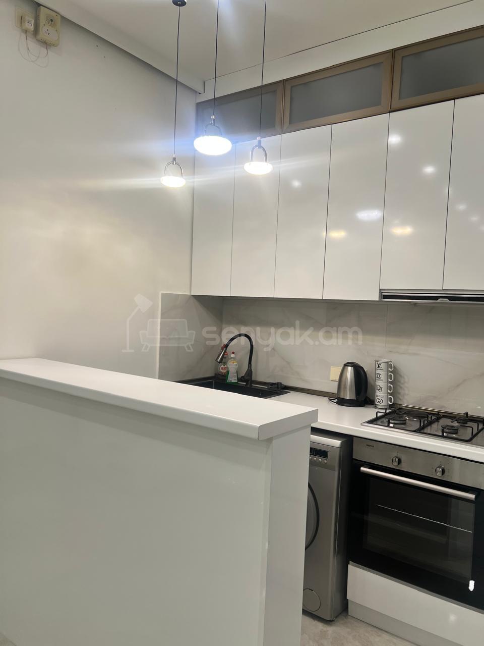 2 Սենյականոց Բնակարան, 60քմ, 3/5 հարկ, Դիզայներական Վերանորոգված