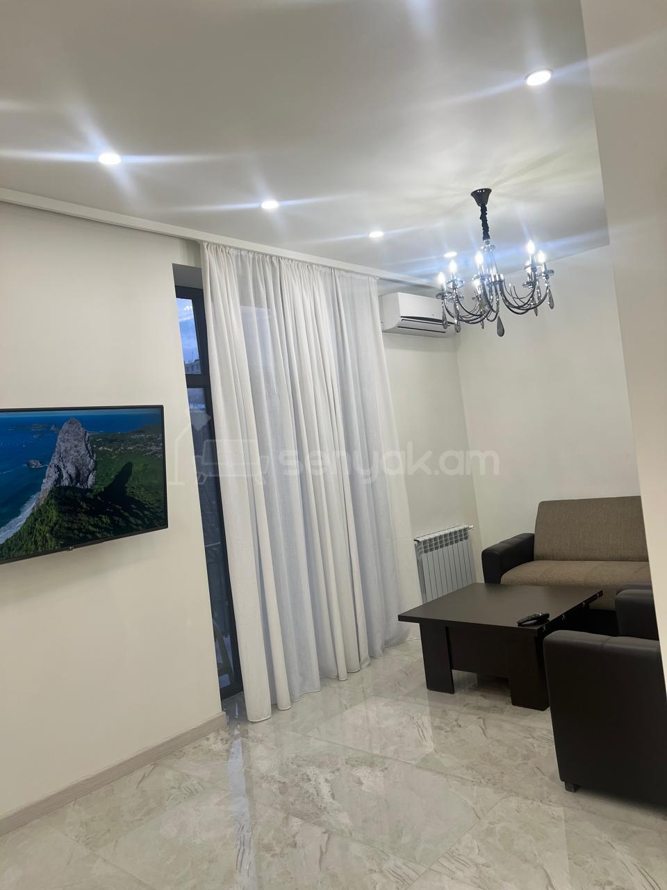 2 Սենյականոց Բնակարան, 60քմ, 3/5 հարկ, Դիզայներական Վերանորոգված