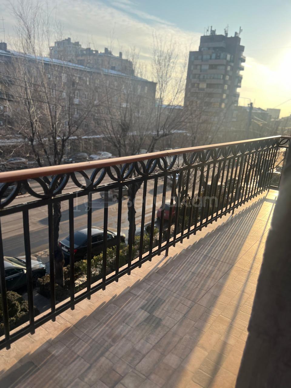 2 Սենյականոց Բնակարան, 60քմ, 3/5 հարկ, Դիզայներական Վերանորոգված