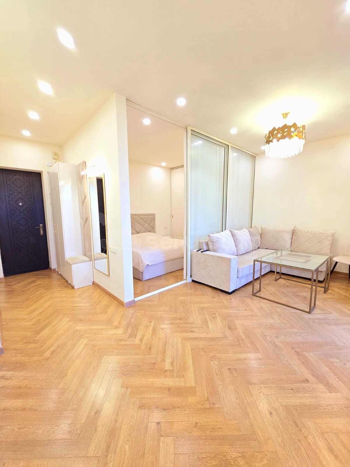 2 Սենյականոց Բնակարան, 45քմ, 2/5 հարկ, Դիզայներական Վերանորոգված