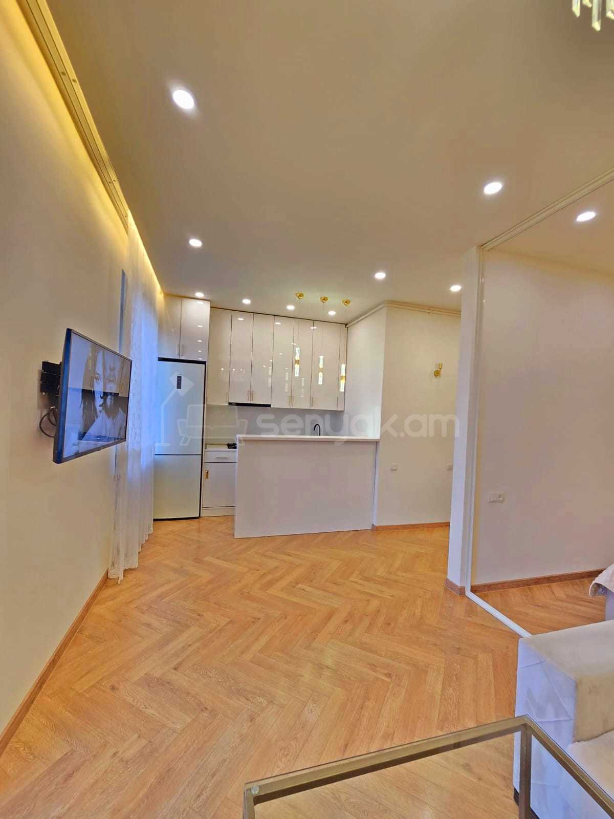 2 Սենյականոց Բնակարան, 45քմ, 2/5 հարկ, Դիզայներական Վերանորոգված