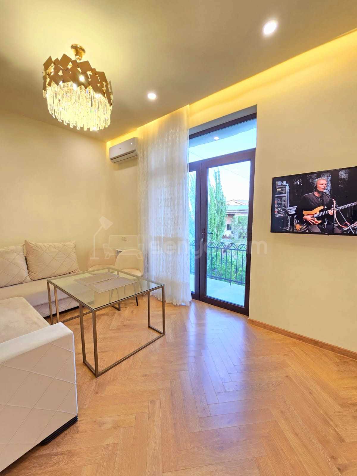 2 Սենյականոց Բնակարան, 45քմ, 2/5 հարկ, Դիզայներական Վերանորոգված