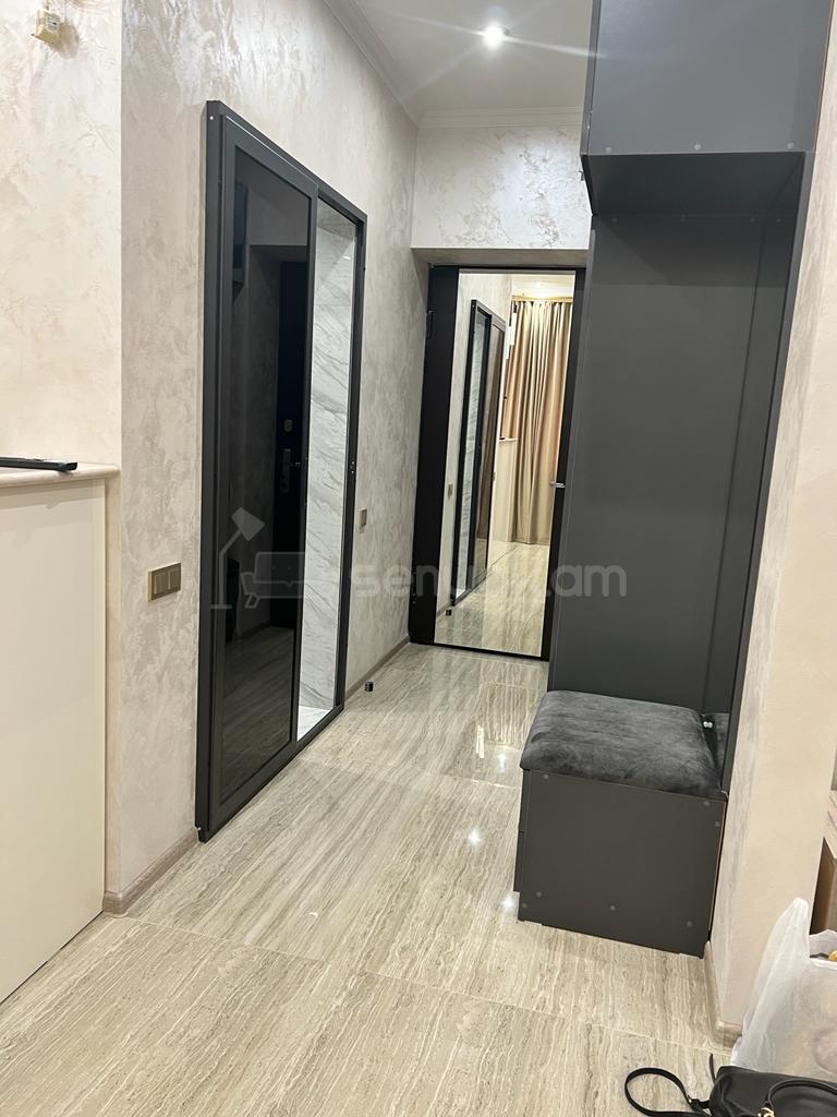 1 Սենյականոց Բնակարան, 40քմ, 2/5 հարկ, Դիզայներական Վերանորոգված