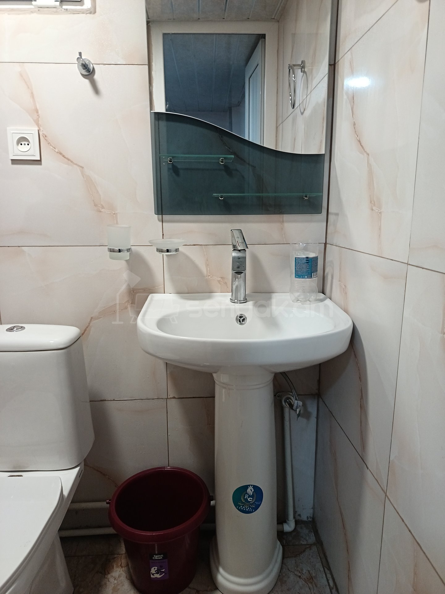 1 Սենյականոց Բնակարան Քարե Շենքում, 24քմ, 1/1 հարկ, Կապիտալ Վերանորոգված, Կահավորված, Արևկող