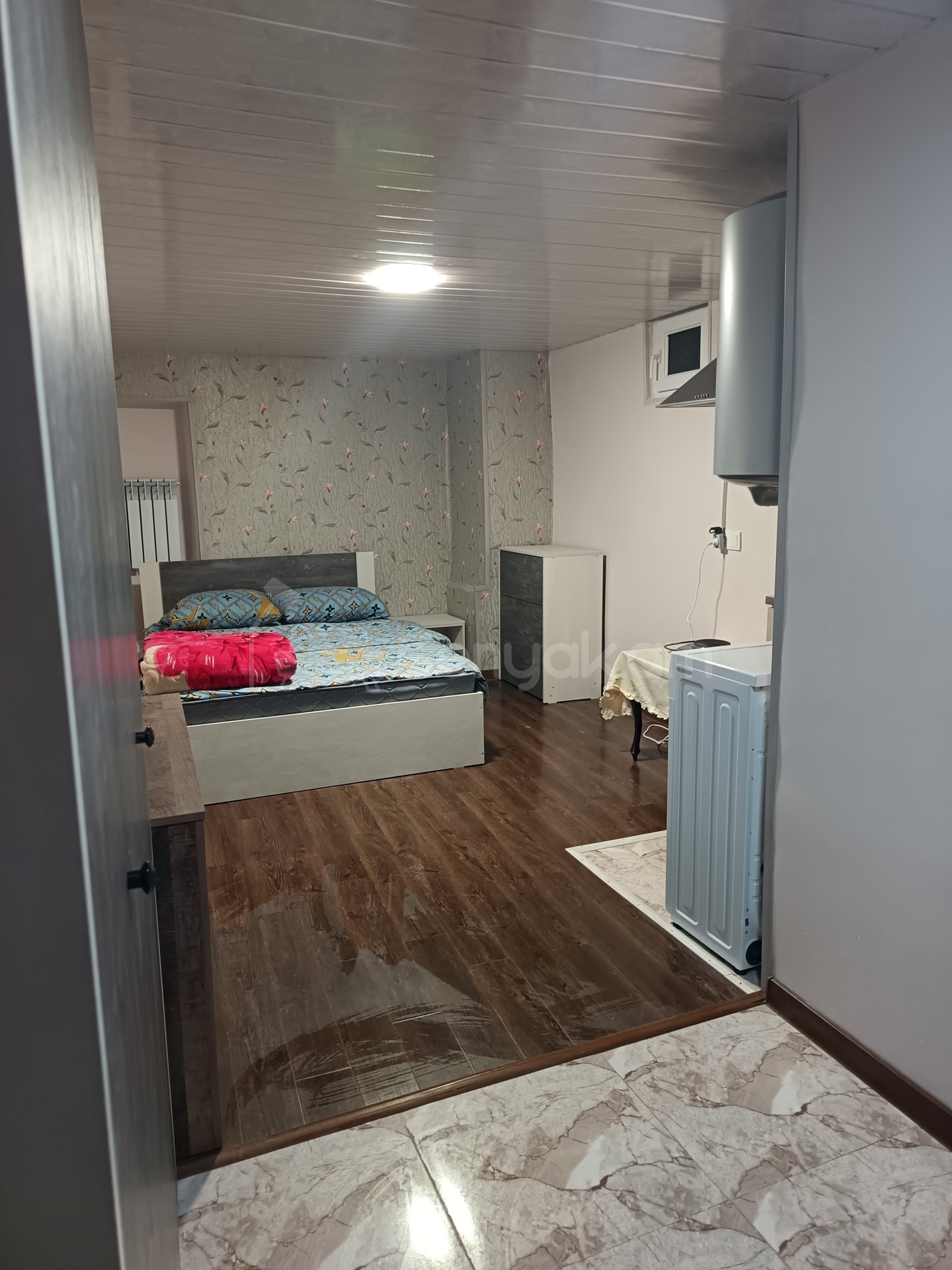 1 Սենյականոց Բնակարան Քարե Շենքում, 24քմ, 1/1 հարկ, Կապիտալ Վերանորոգված, Կահավորված, Արևկող